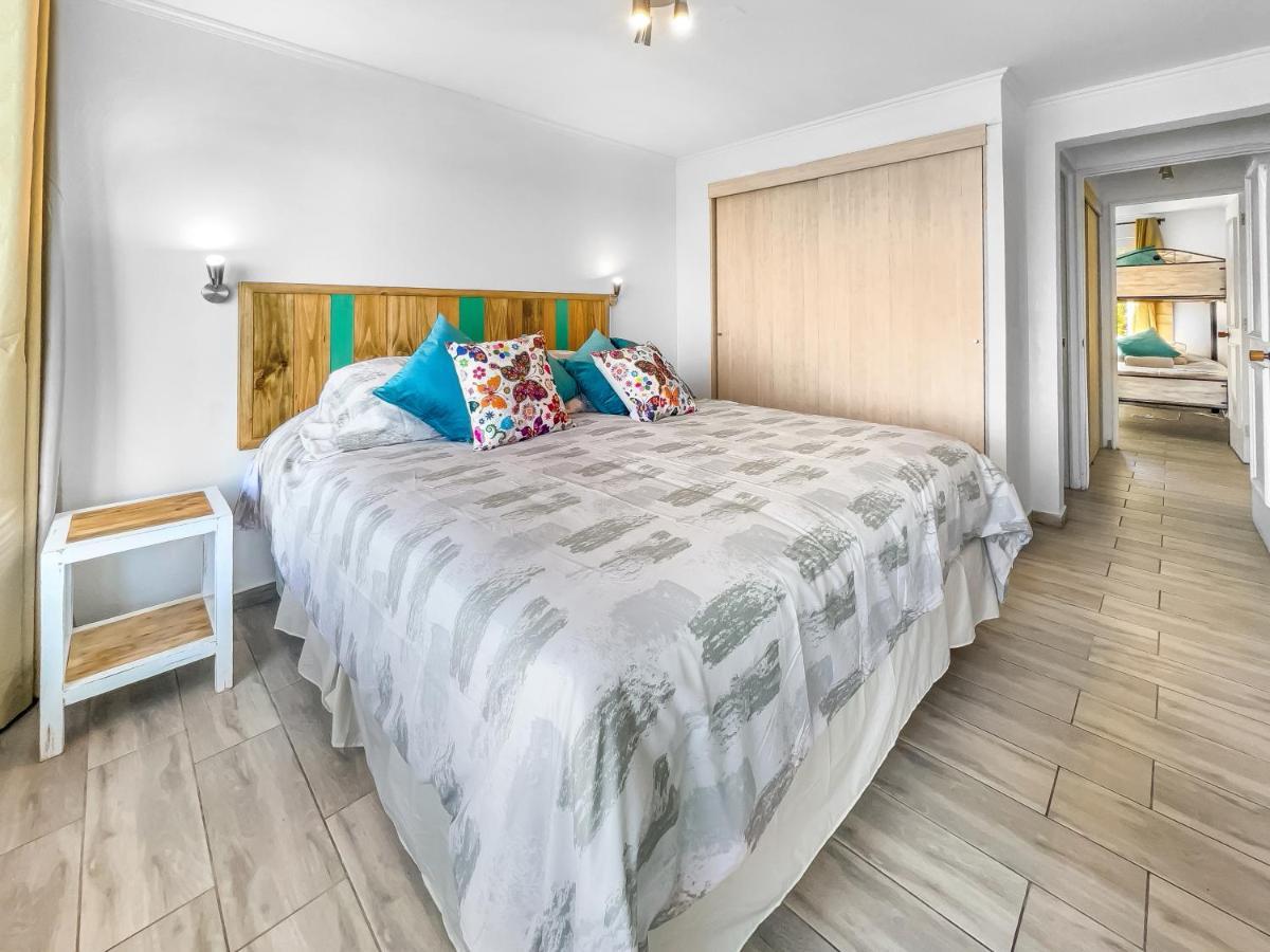Apartamento *1era Linea 1er Piso* Jardin, Playa, Piscinas 6p *